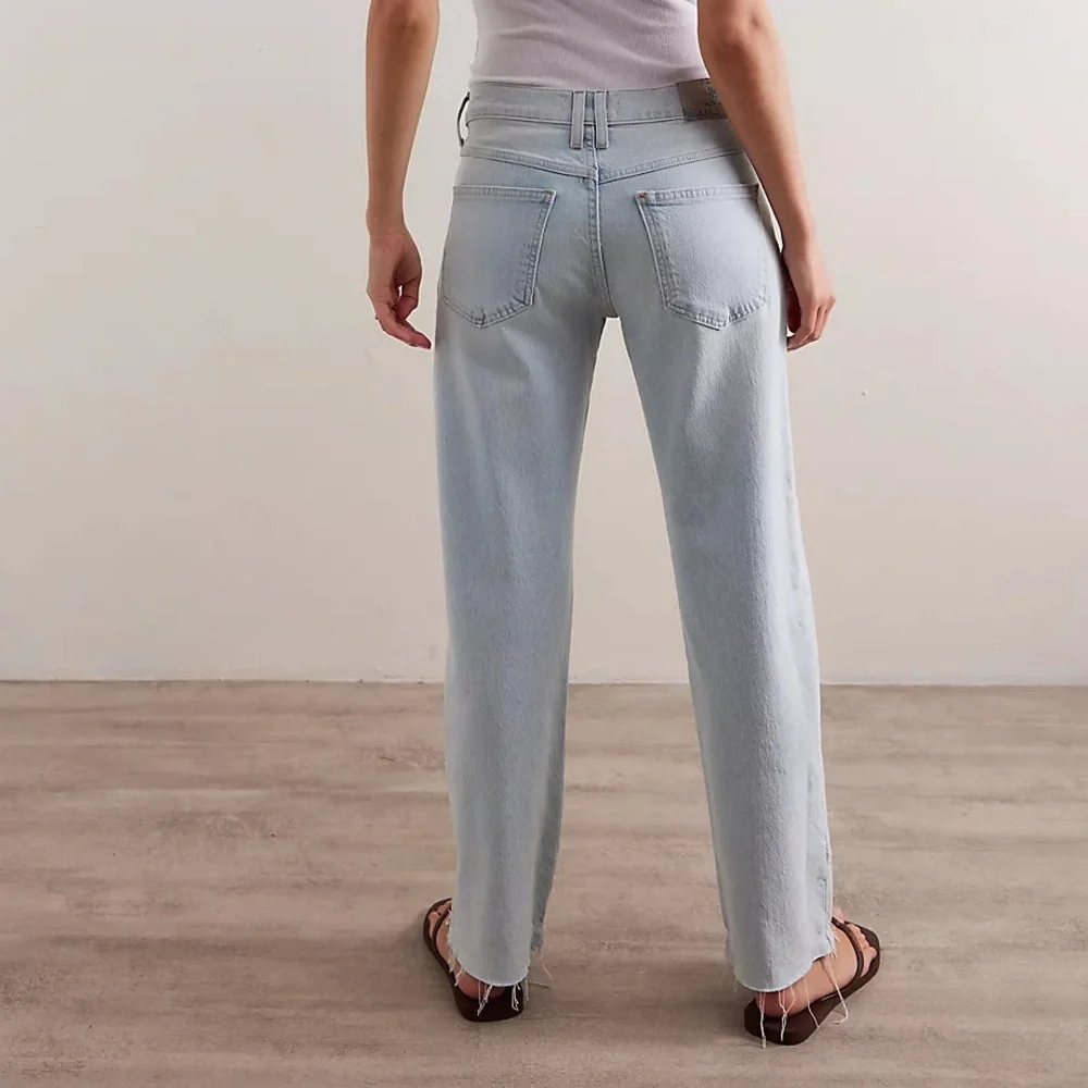 FREE PEOPLE Risk Taker High-Rise Jeans We The Free NWT Day Dream Blue Lite Wash - Picture 4 of 11